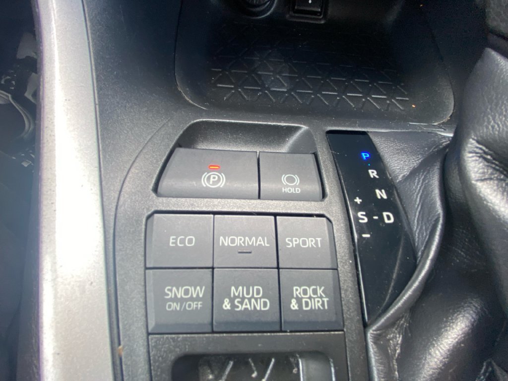Used 2020 Toyota RAV4 XLE w/ Convenience Package AWD/4WD image 23