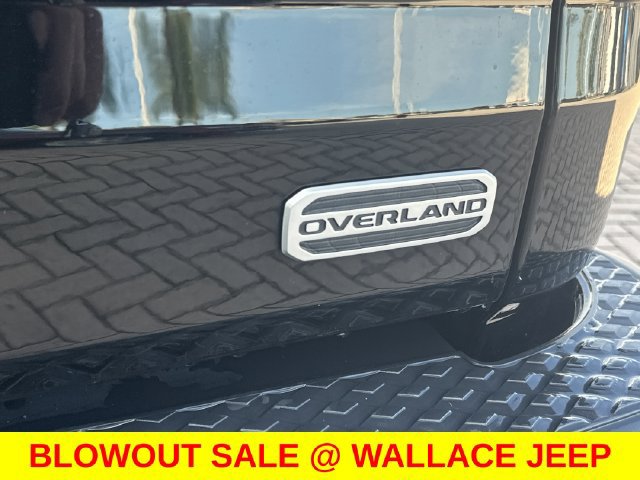 Certified 2023 Jeep Gladiator Overland AWD/4WD image 9