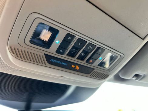 Used 2020 Ford Explorer XLT w/ Equipment Group 202A image 37