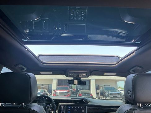 Used 2021 GMC Yukon XL Denali AWD/4WD image 40