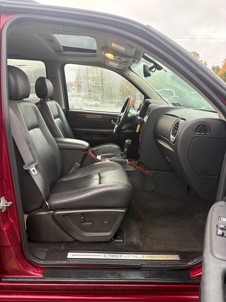 Used 2008 GMC Envoy Denali AWD/4WD image 11