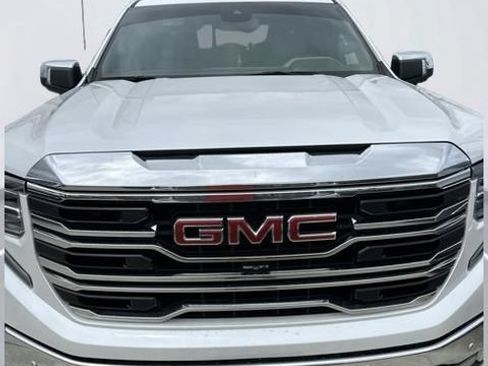 Used 2022 GMC Sierra 1500 SLT w/ SLT Premium Plus Package AWD/4WD image 1