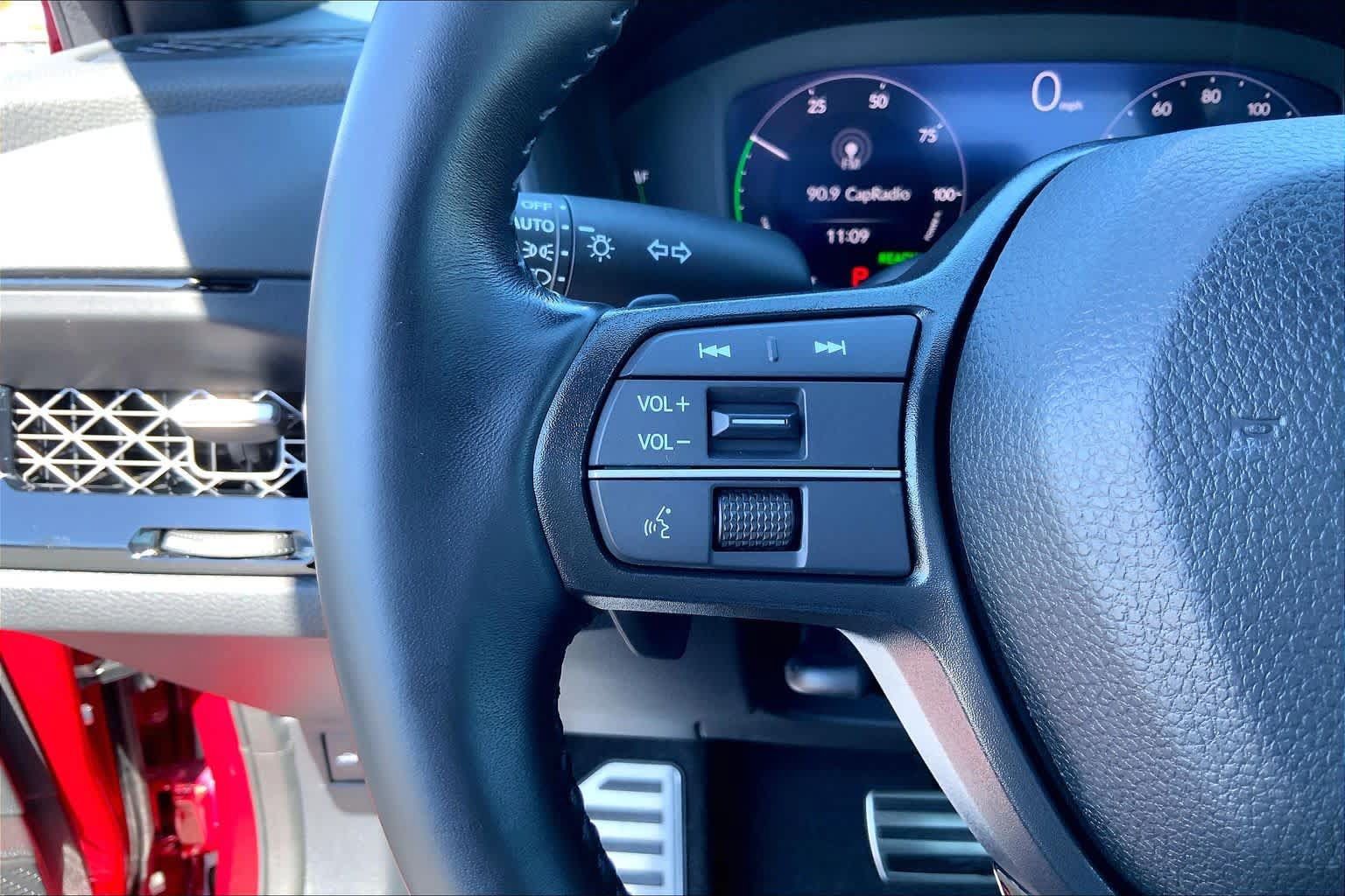 Used 2024 Honda Accord Sport image 21