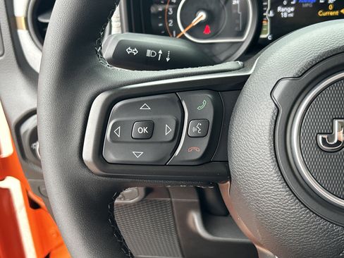 New 2025 Jeep Gladiator Sport image 21