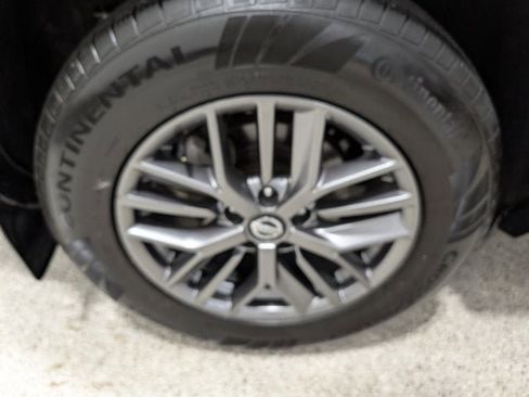 Used 2021 Nissan Rogue S image 11