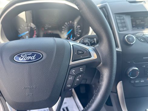 Used 2018 Ford Edge SEL w/ Ford Safe & Smart Package FWD image 24