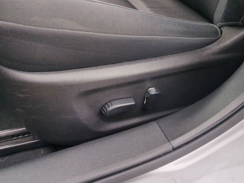 Used 2024 Nissan Altima 2.5 SV image 14