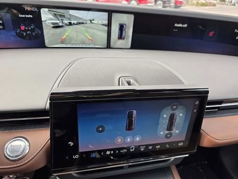 New 2026 Lincoln Nautilus Reserve image 14