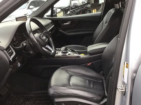 Used 2017 Audi Q7 3.0T Premium Plus w/ Premium Plus Package AWD/4WD image 7