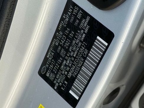 Used 2018 Genesis G80 3.8 w/ Option Group 03 image 43