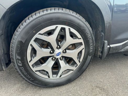 Used 2019 Subaru Forester Premium image 22