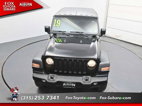 Used 2019 Jeep Wrangler Unlimited Sport S image 30