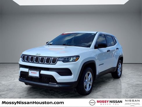 Used 2024 Jeep Compass Sport AWD/4WD image 4