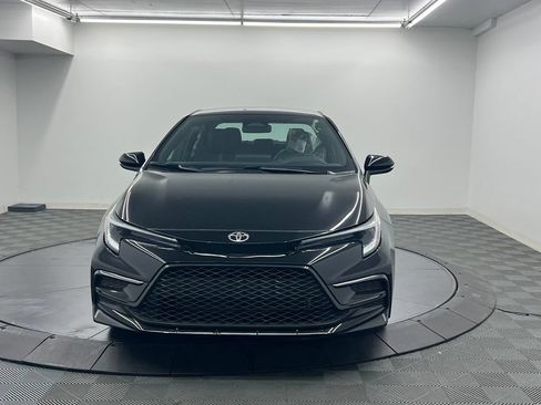 Used 2026 Toyota Corolla SE FWD image 5