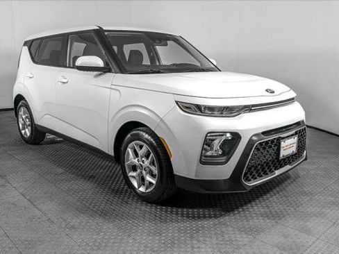 Used 2021 Kia Soul S FWD image 11