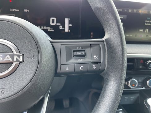 New 2025 Nissan Kicks SV w/ SV Premium Package image 16