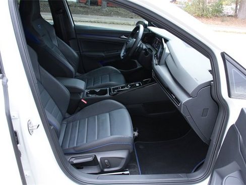 Used 2024 Volkswagen Golf R image 29