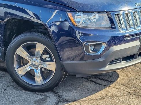 Used 2016 Jeep Compass High Altitude image 2