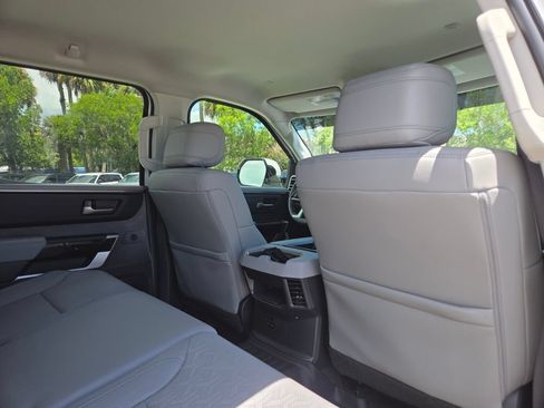Used 2024 Toyota Tundra Limited AWD/4WD image 17