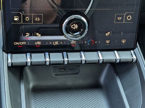 New 2026 GMC Terrain Elevation w/ LPO, Floor Liner Package FWD image 15