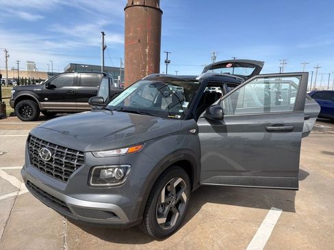 New 2026 Hyundai Venue SEL image 13