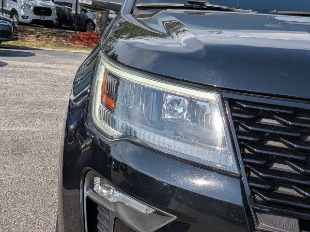 Used 2018 Ford Explorer Sport AWD/4WD image 9