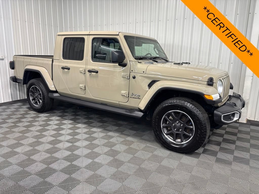 Certified 2022 Jeep Gladiator Overland w/ Popular Equipment Package AWD/4WD image 1