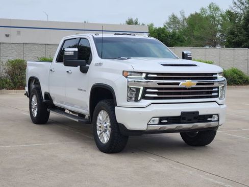 Used 2022 Chevrolet Silverado 3500 High Country w/ Z71 Off-Road Package image 3
