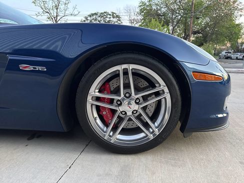 Used 2007 Chevrolet Corvette Z06 w/ Preferred Equipment Group image 18