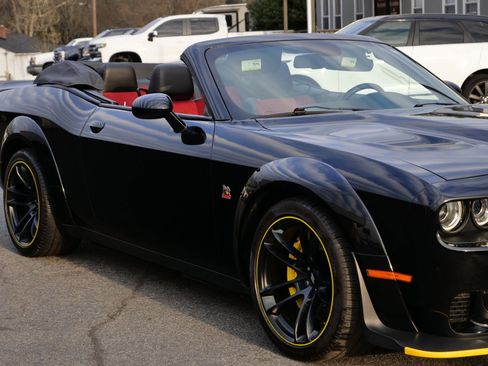 Used 2023 Dodge Challenger R/T Scat Pack image 22