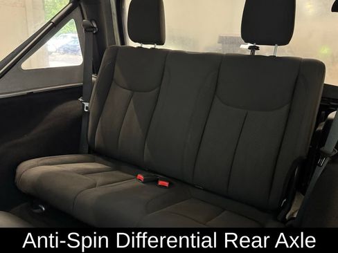 Used 2018 Jeep Wrangler Sport AWD/4WD image 10