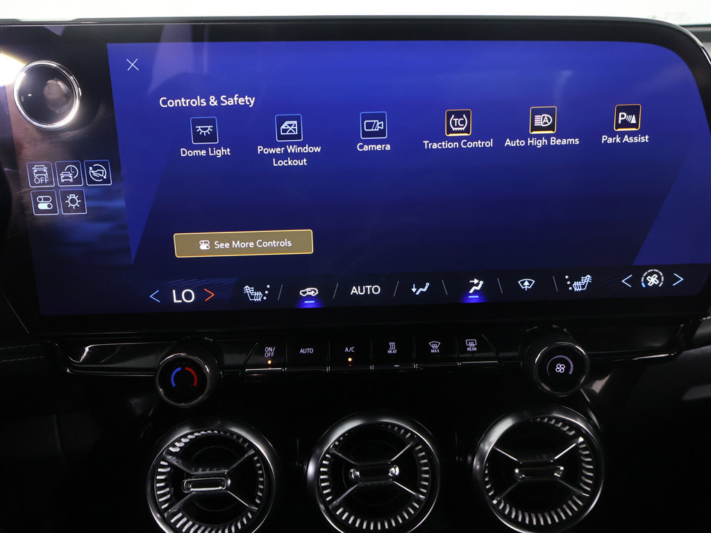 Used 2024 Chevrolet Blazer EV LT AWD/4WD image 44