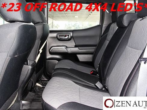 Used 2023 Toyota Tacoma TRD Off-Road image 34