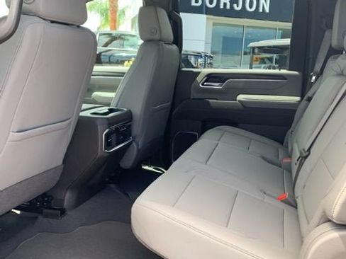 New 2026 GMC Sierra 2500 SLT w/ SLT Convenience Package AWD/4WD image 15