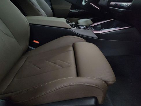 Used 2026 BMW X3 xDrive30 w/ Premium Package image 29