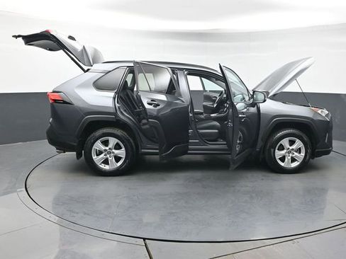 Used 2021 Toyota RAV4 XLE w/ Convenience Package AWD/4WD image 55