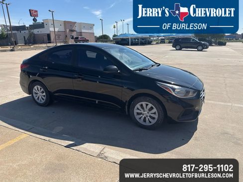 Used 2019 Hyundai Accent SE FWD image 4