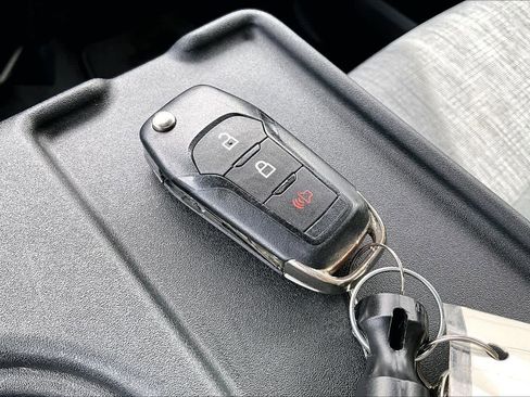 Used 2023 Ford F150 XLT image 14