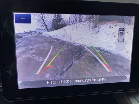 Used 2020 Ford Explorer XLT image 8