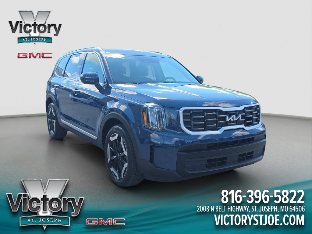 Used 2025 Kia Telluride S AWD/4WD image 1