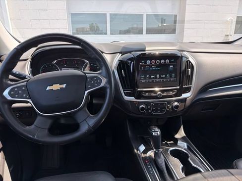 Used 2018 Chevrolet Traverse Premier AWD/4WD image 20