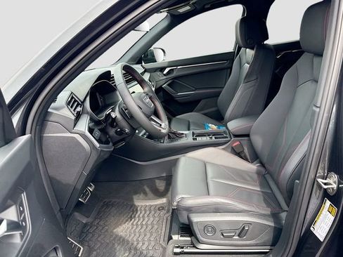 Used 2025 Audi Q3 2.0T Premium Plus AWD/4WD image 26