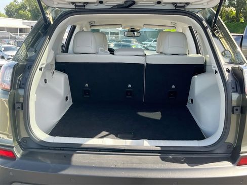 Certified 2021 Jeep Cherokee Latitude Plus AWD/4WD image 23