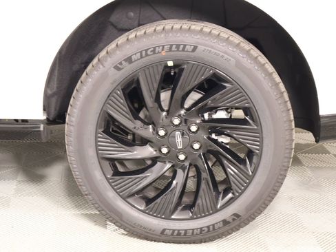New 2026 Lincoln Navigator Reserve AWD/4WD image 21