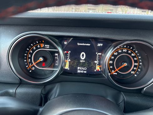 Used 2023 Jeep Gladiator Mojave w/ Cold Weather Group image 15