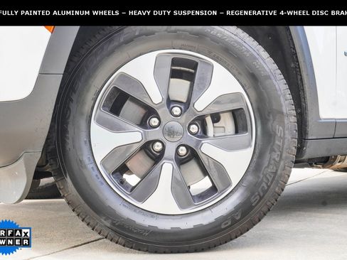 Used 2024 Jeep Grand Cherokee Limited 4xe image 3