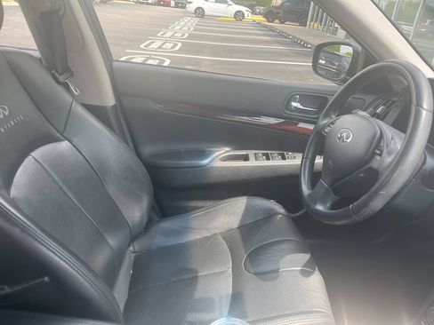 Used 2012 INFINITI G37 x Sedan w/ Premium Pkg AWD/4WD image 4