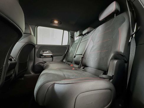 Used 2022 Mercedes-Benz EQB 300 EQB 300 image 21