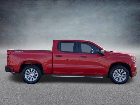Used 2021 Chevrolet Silverado 1500 Custom w/ Safety Confidence Package image 2