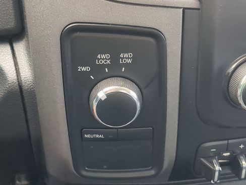 Used 2013 RAM 1500 Express AWD/4WD image 17